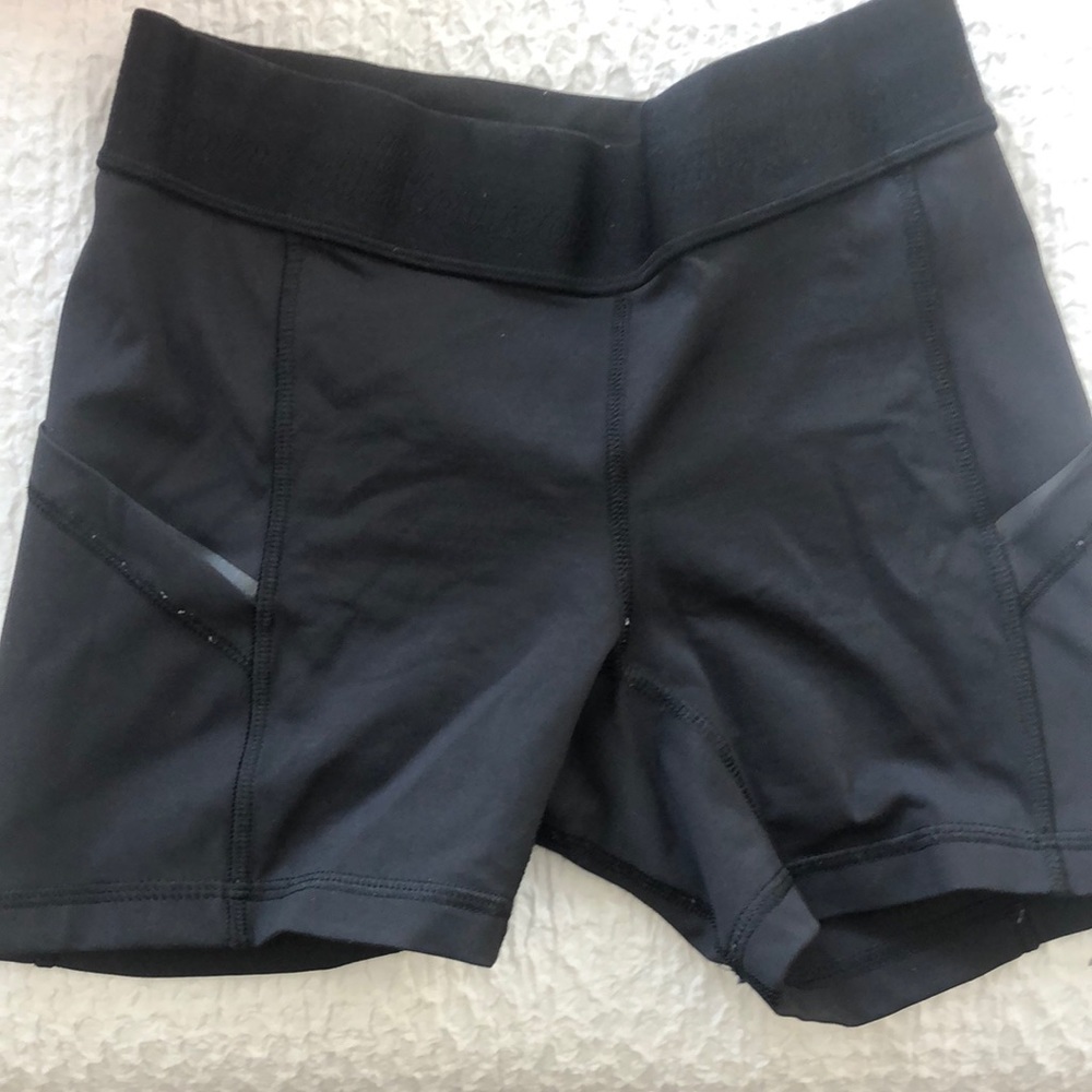Lululemon black shorts